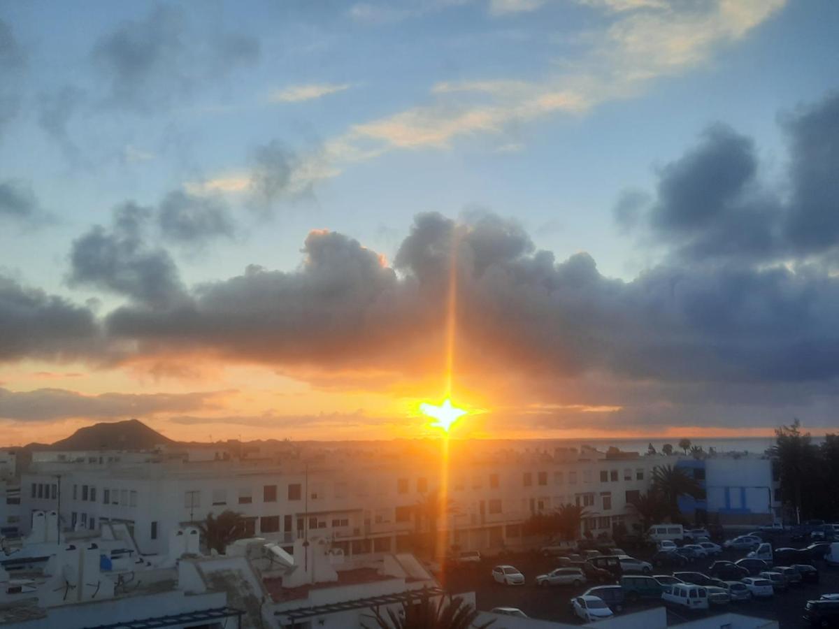 Sun & Surf Loft, Near Main Street And Beach, Wifi Fiber, Winter Garden With Sea View Corralejo Luaran gambar